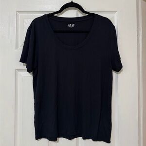 Able Scoop Neck T-Shirt Size Medium